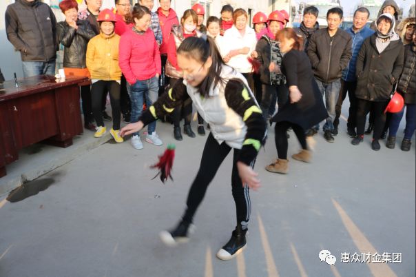 慶“國際三八婦女節(jié)”，惠眾建材公司舉行趣味運(yùn)動會(圖7)