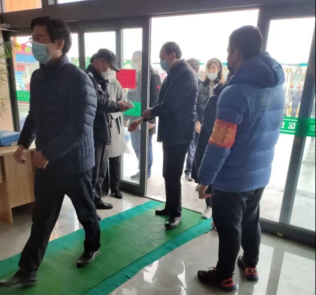 省文旅廳張鯤副廳長一行前往十里荷塘景區(qū)調(diào)研工作(圖2) 省文旅廳張鯤副廳長一行前往十里荷塘景區(qū)調(diào)研工作(圖2)