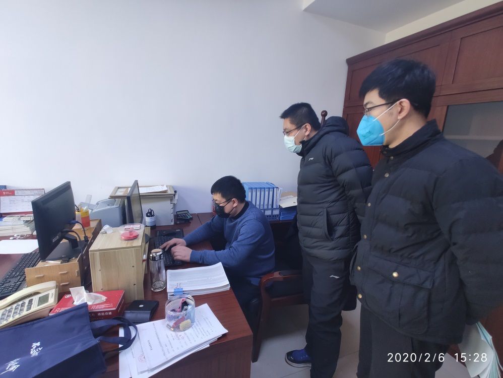 濱州市濱城區(qū)瑞信融資擔(dān)保有限公司 一個工作日內(nèi)為防疫物資生產(chǎn)企業(yè)提供1000萬元貸款擔(dān)保(圖1) 濱州市濱城區(qū)瑞信融資擔(dān)保有限公司 一個工作日內(nèi)為防疫物資生產(chǎn)企業(yè)提供1000萬元貸款擔(dān)保(圖1)