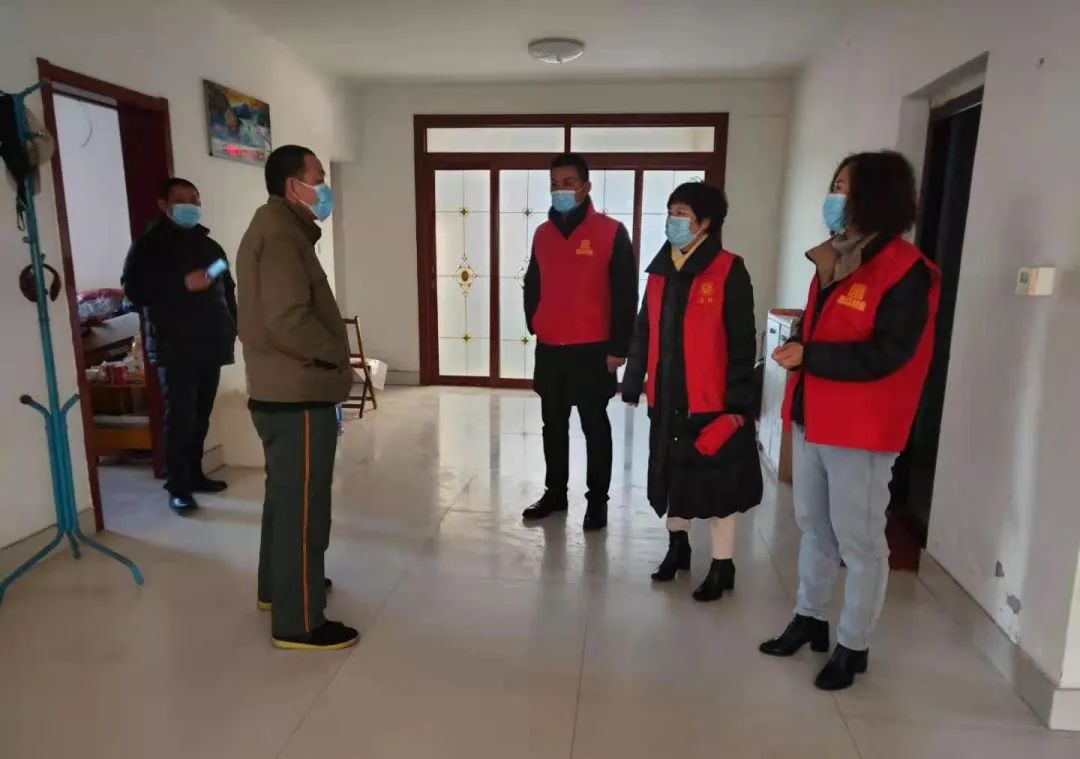 “送溫暖、送關(guān)懷，慰問困難群眾—雙報(bào)到”活動(dòng)(圖3)