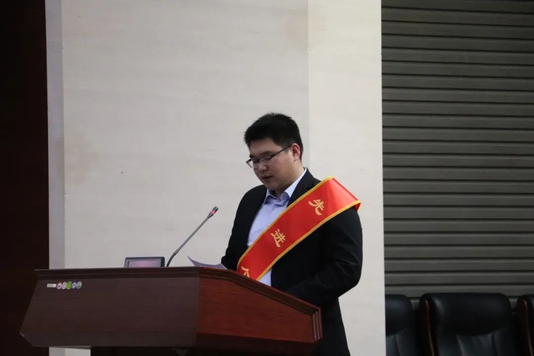 逐夢起航 再創(chuàng)輝煌丨惠眾財金集團召開2022年工作會議(圖6)