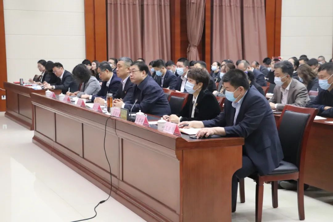 解放思想 真抓實(shí)干丨惠眾財(cái)金召開“建設(shè)更高水平富強(qiáng)濱州中心城區(qū)，惠眾怎么干”解放思想大討論動(dòng)員大會(圖3)