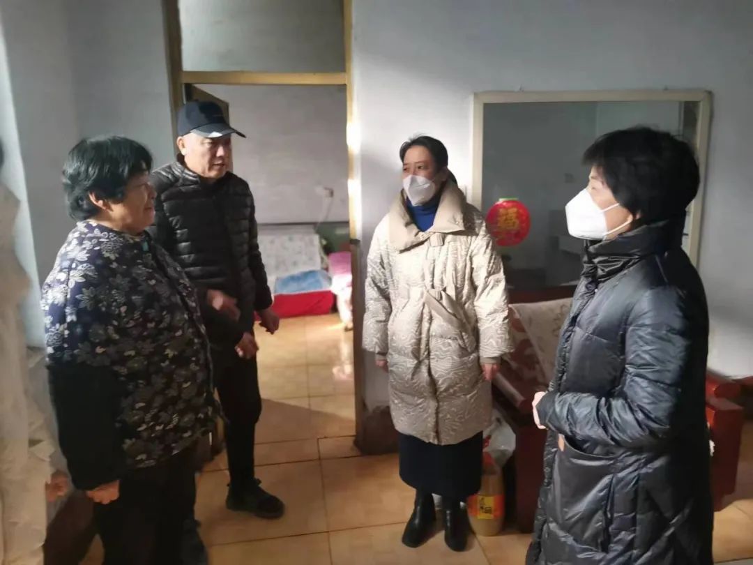 迎春送暖丨惠眾財金集團(tuán)各黨支部走訪慰問困難群眾(圖3)